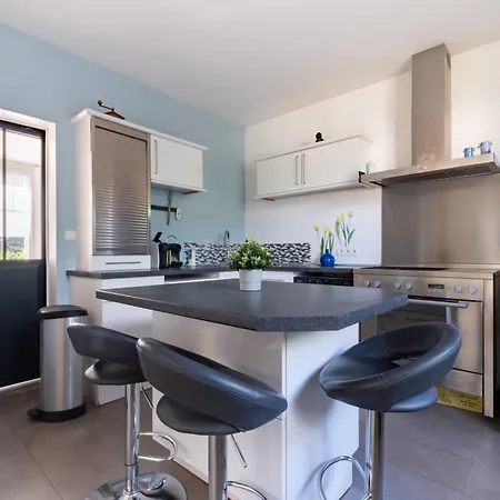 The Tourangelle House - Family House In *